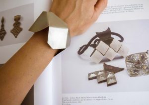 Read more about the article Amuletos :: A mão de Fátima :: Design de joias